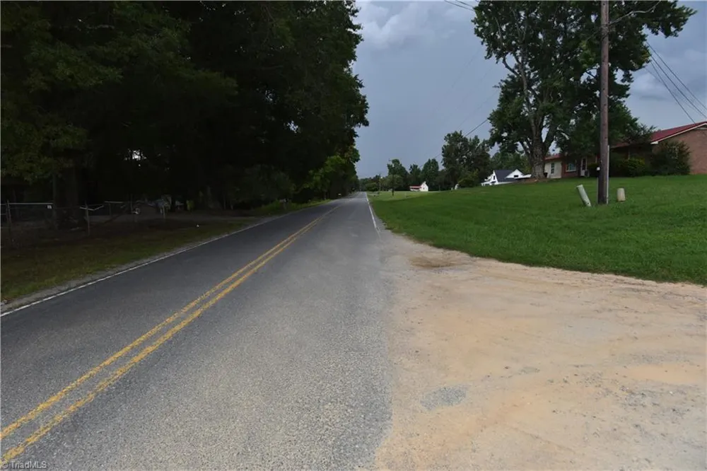 4190 Grubbs Road Walkertown, NC 27051