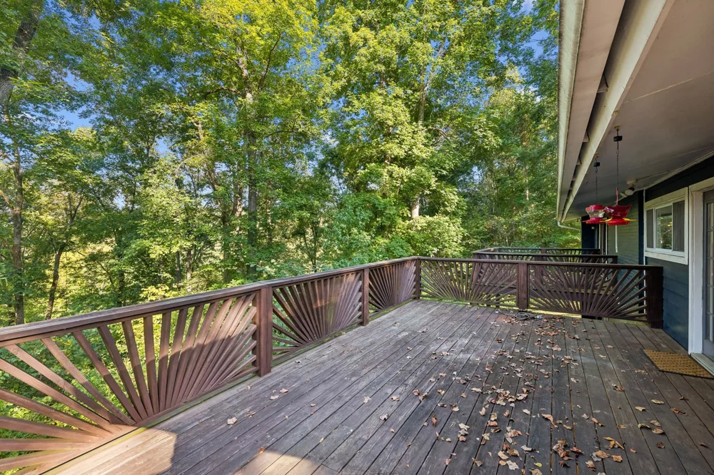 240 Harpeth Hills Dr Kingston Springs, TN 37082