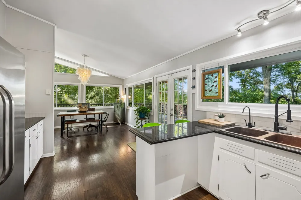 240 Harpeth Hills Dr Kingston Springs, TN 37082