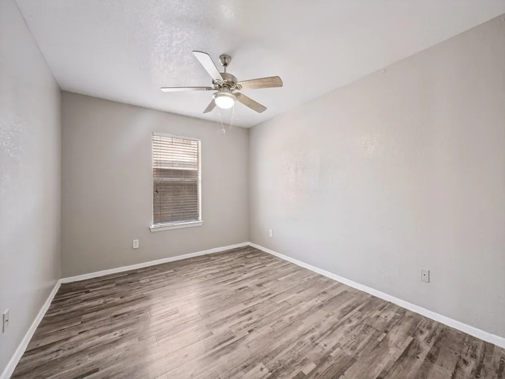 1122 Millview Drive #702 Arlington, TX 76012