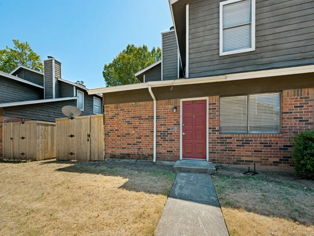 1122 Millview Drive #702 Arlington, TX 76012