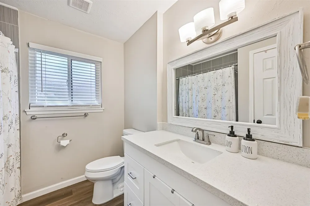15711 Sea Liner Drive Houston, TX 77062