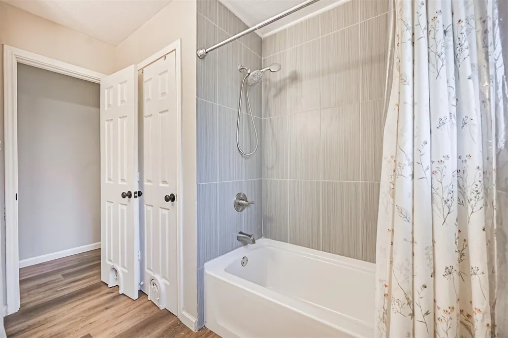 15711 Sea Liner Drive Houston, TX 77062