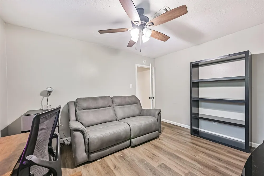 15711 Sea Liner Drive Houston, TX 77062