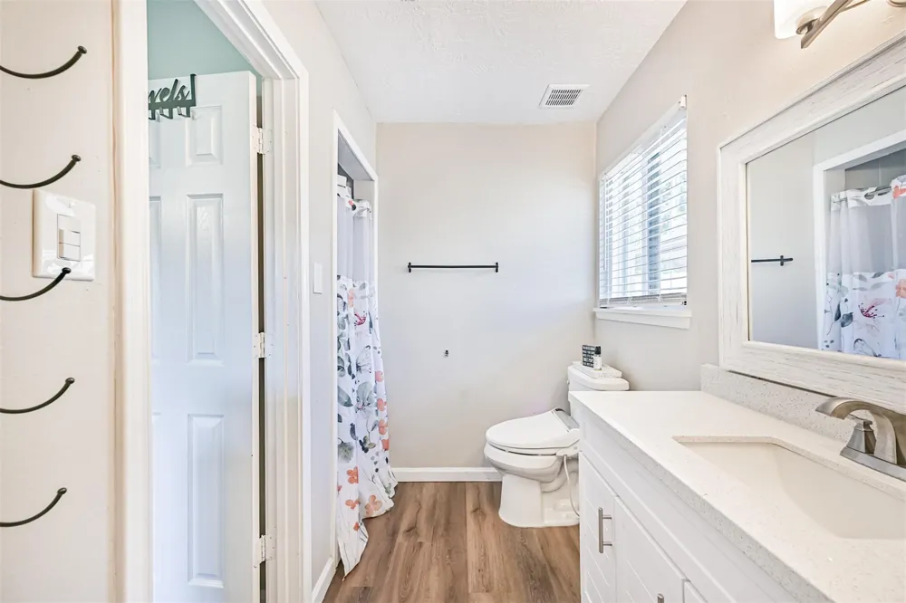 15711 Sea Liner Drive Houston, TX 77062