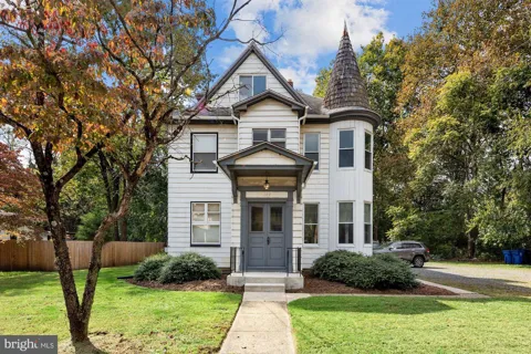 102 LUMBERTON ROAD #3