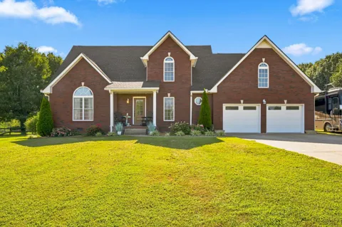 2053 Hickory Dr