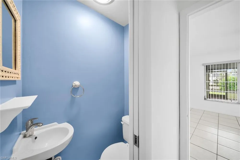 1207 SE 40th Terrace Cape Coral, FL 33904