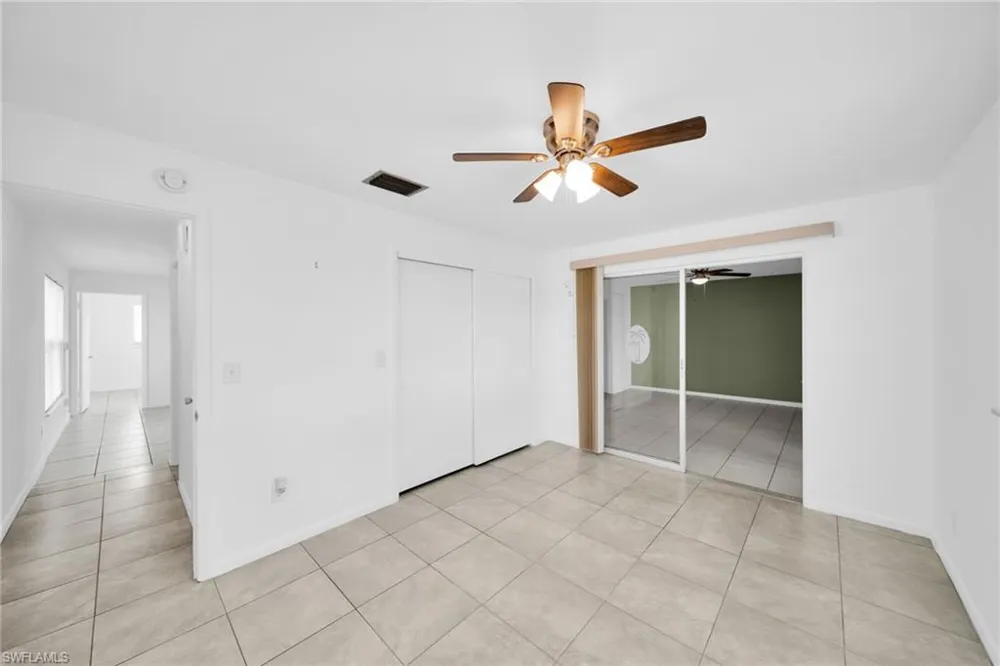 1207 SE 40th Terrace Cape Coral, FL 33904