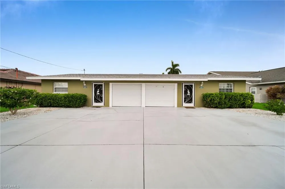 1207 SE 40th Terrace Cape Coral, FL 33904