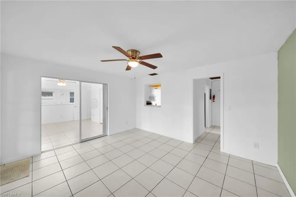 1207 SE 40th Terrace Cape Coral, FL 33904