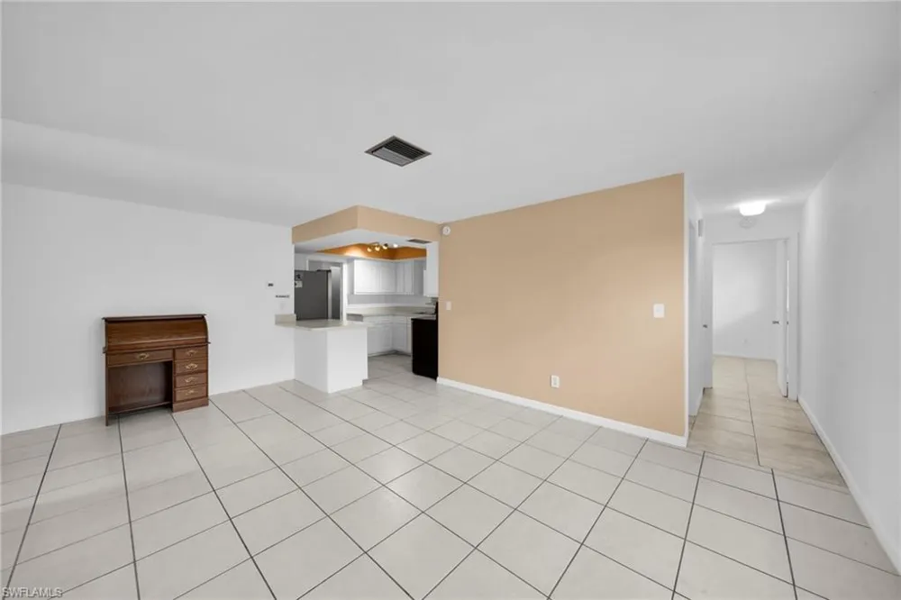 1207 SE 40th Terrace Cape Coral, FL 33904