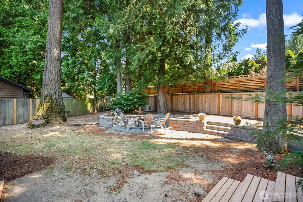 10716 127th Avenue NE Kirkland, WA 98033