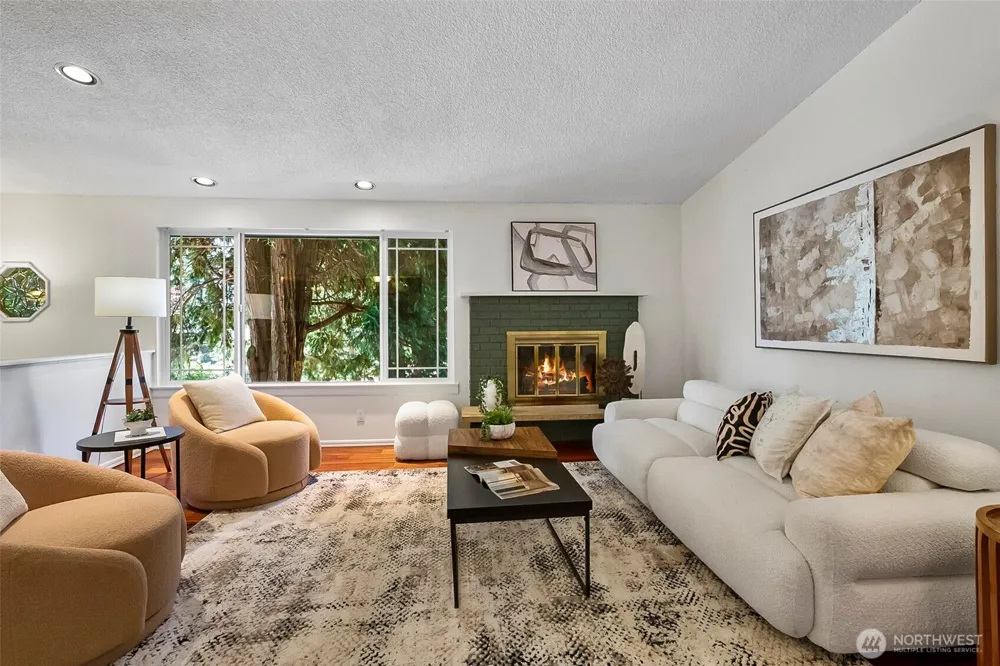 10716 127th Avenue NE Kirkland, WA 98033