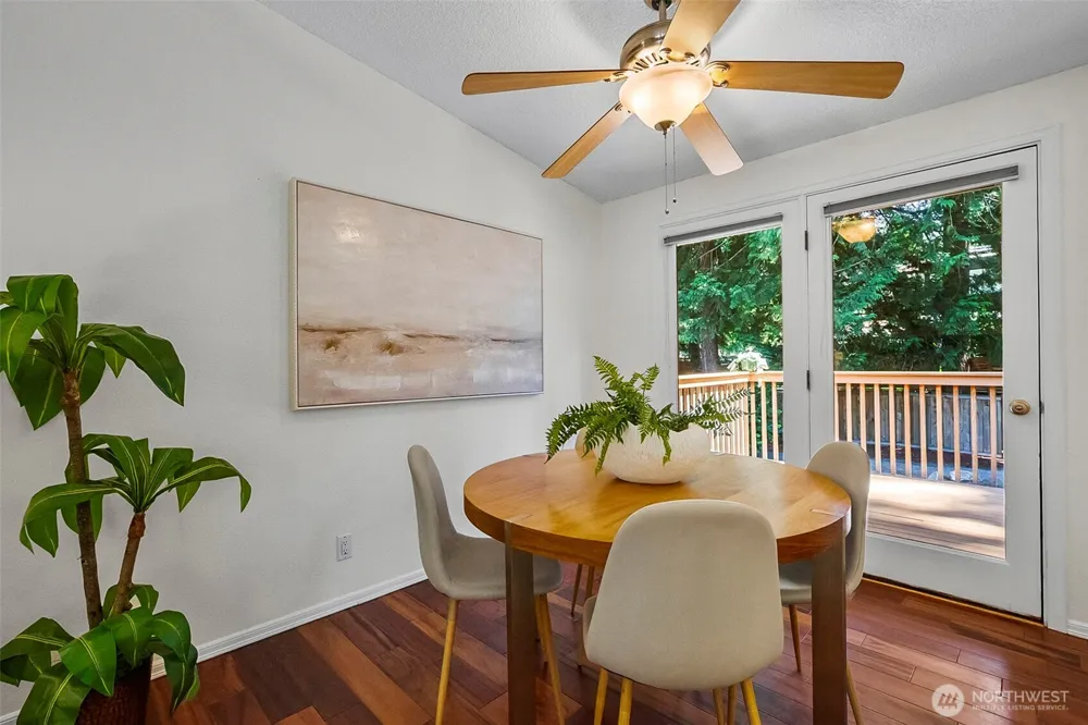 10716 127th Avenue NE Kirkland, WA 98033