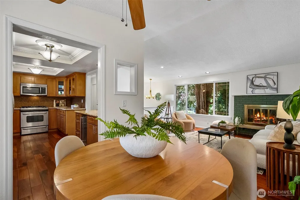 10716 127th Avenue NE Kirkland, WA 98033