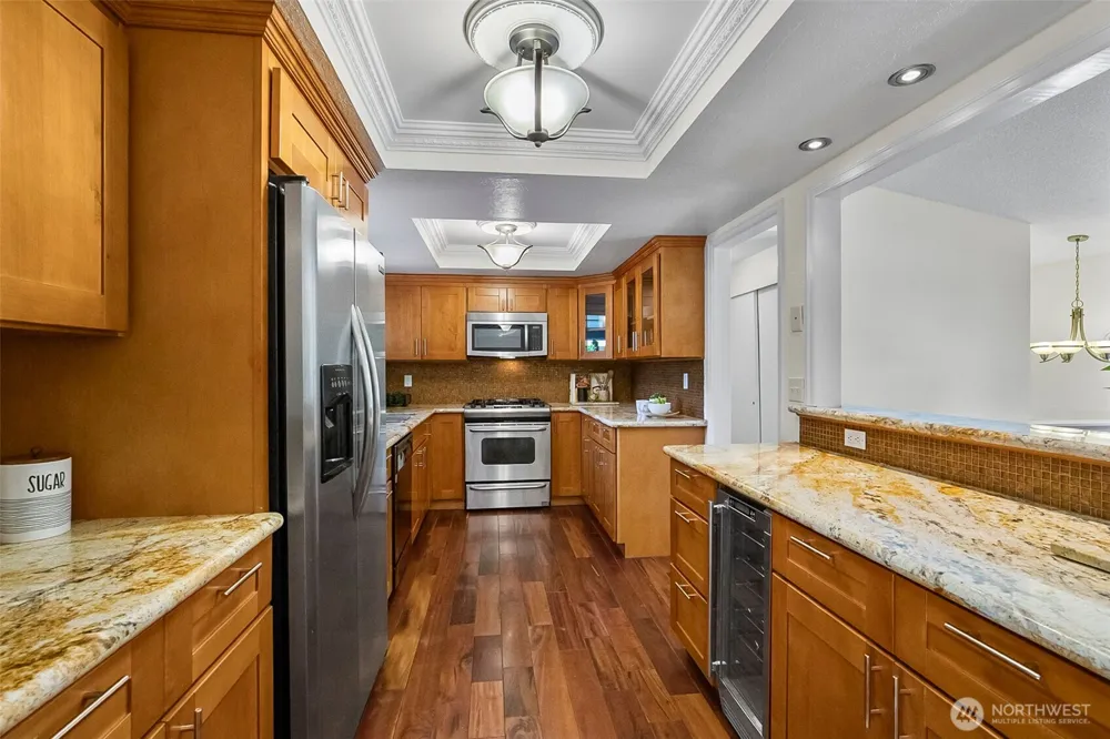 10716 127th Avenue NE Kirkland, WA 98033
