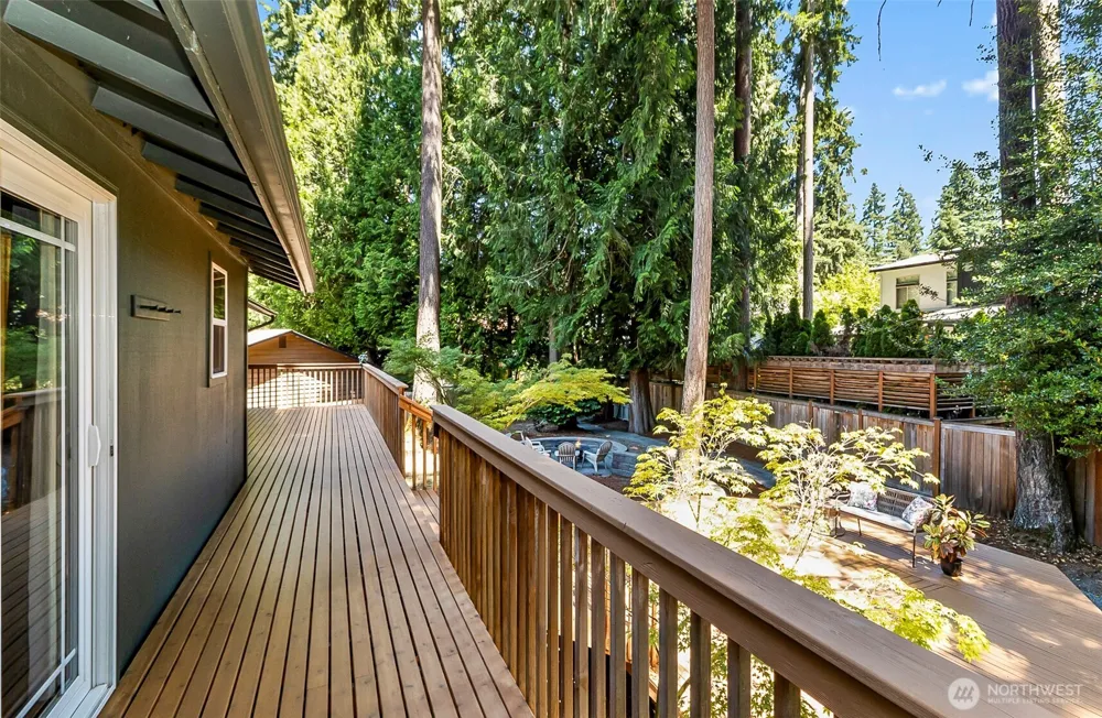 10716 127th Avenue NE Kirkland, WA 98033