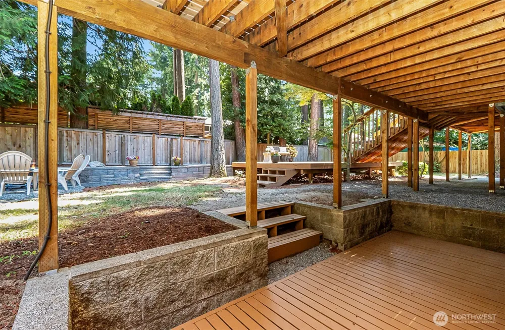 10716 127th Avenue NE Kirkland, WA 98033