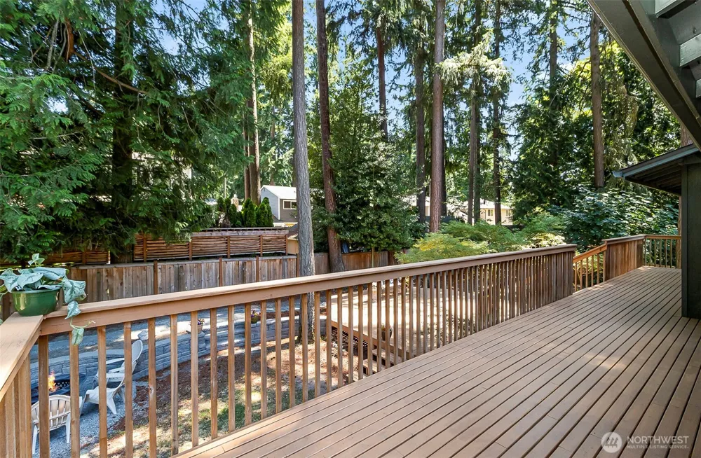 10716 127th Avenue NE Kirkland, WA 98033