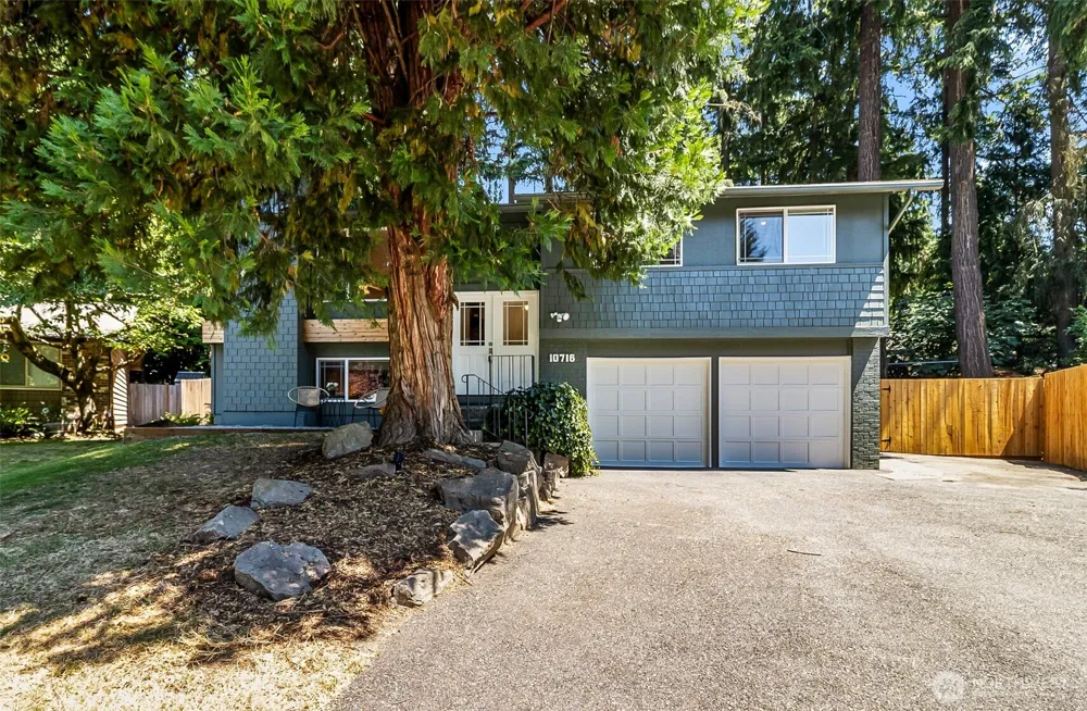 10716 127th Avenue NE Kirkland, WA 98033