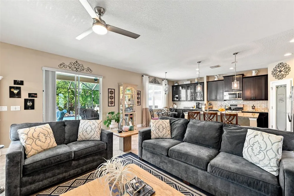 11156 SPRING POINT CIRCLE Riverview, FL 33579