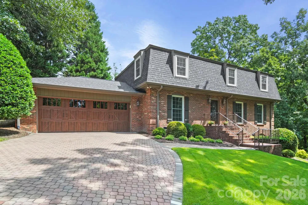 200 Keyhole Court Cramerton, NC 28032