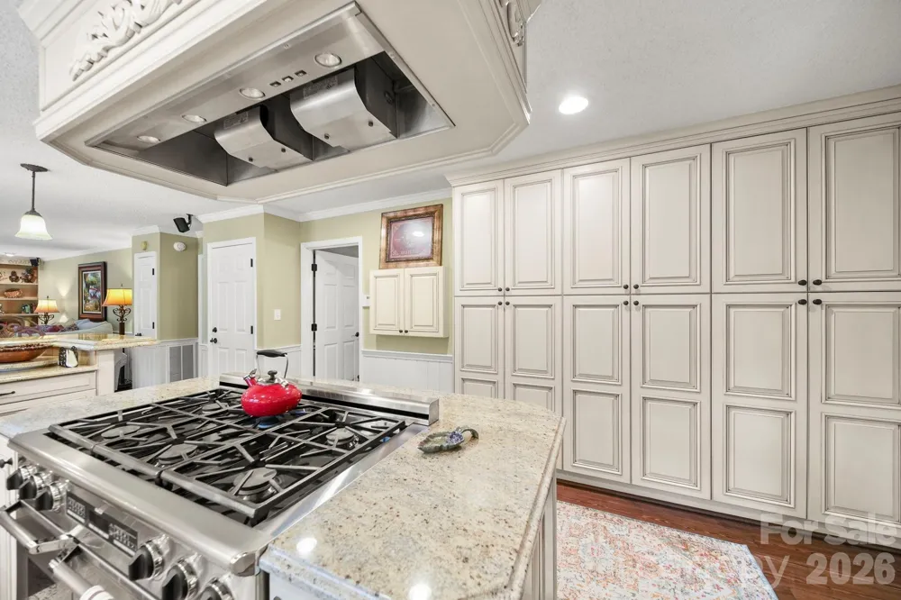 200 Keyhole Court Cramerton, NC 28032