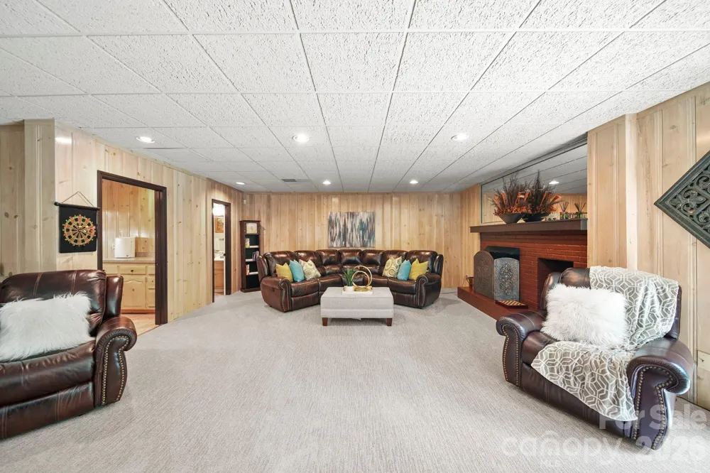 200 Keyhole Court Cramerton, NC 28032