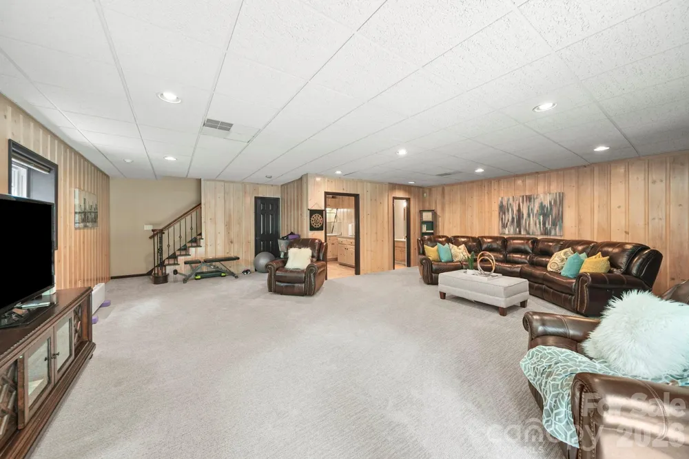 200 Keyhole Court Cramerton, NC 28032