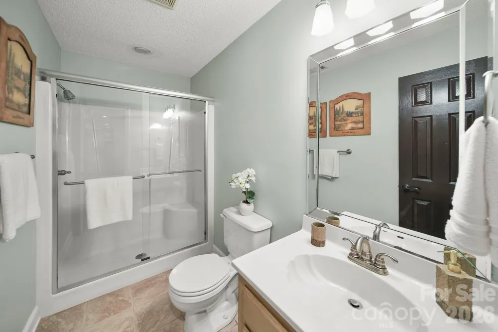 200 Keyhole Court Cramerton, NC 28032
