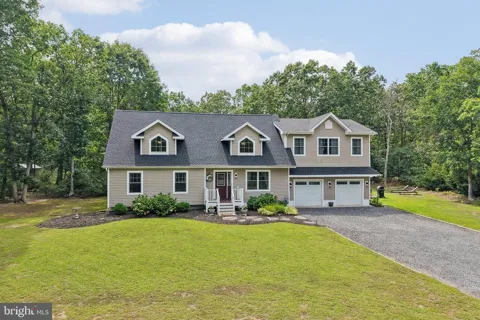 217 ACADEMY LANE