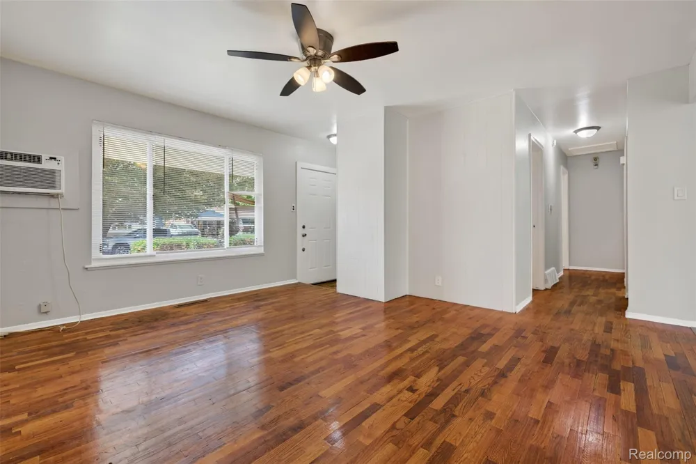 4509 Cheyenne Avenue Flint City, MI 48507