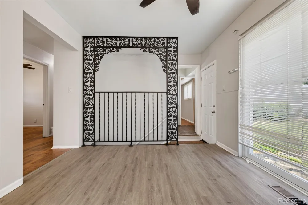 4509 Cheyenne Avenue Flint City, MI 48507