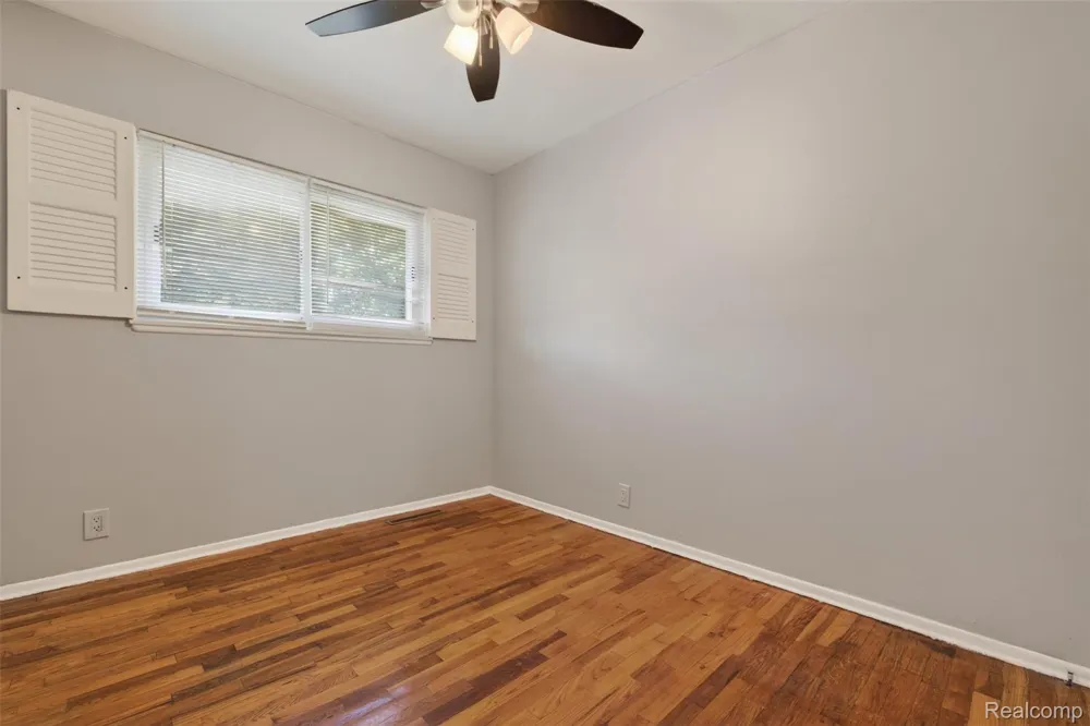 4509 Cheyenne Avenue Flint City, MI 48507