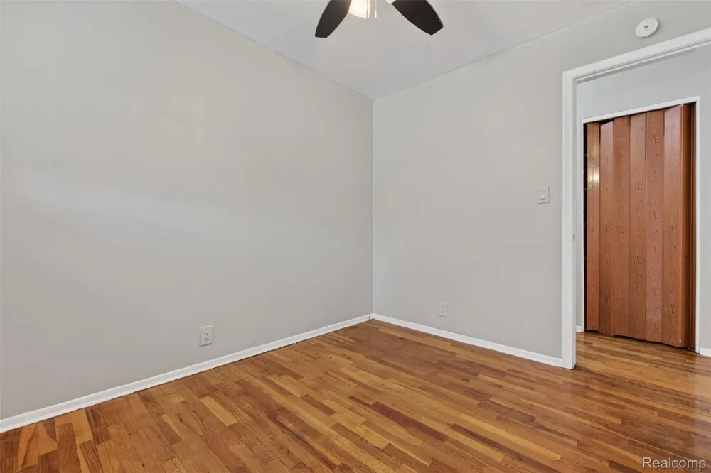 4509 Cheyenne Avenue Flint City, MI 48507