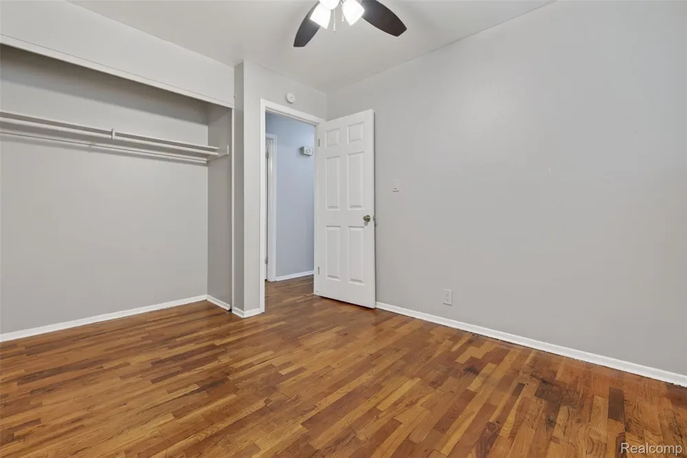 4509 Cheyenne Avenue Flint City, MI 48507