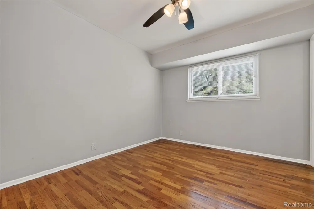 4509 Cheyenne Avenue Flint City, MI 48507