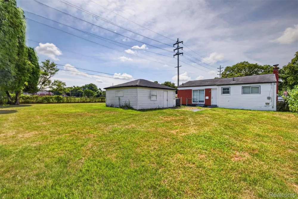 4509 Cheyenne Avenue Flint City, MI 48507