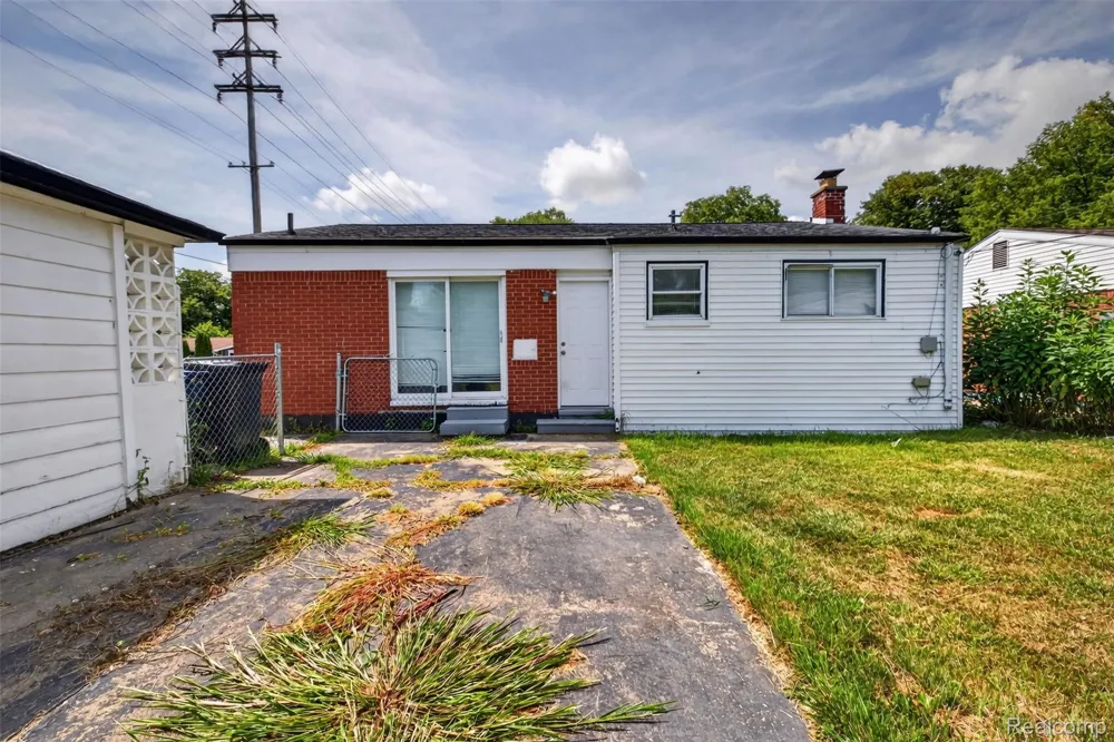 4509 Cheyenne Avenue Flint City, MI 48507