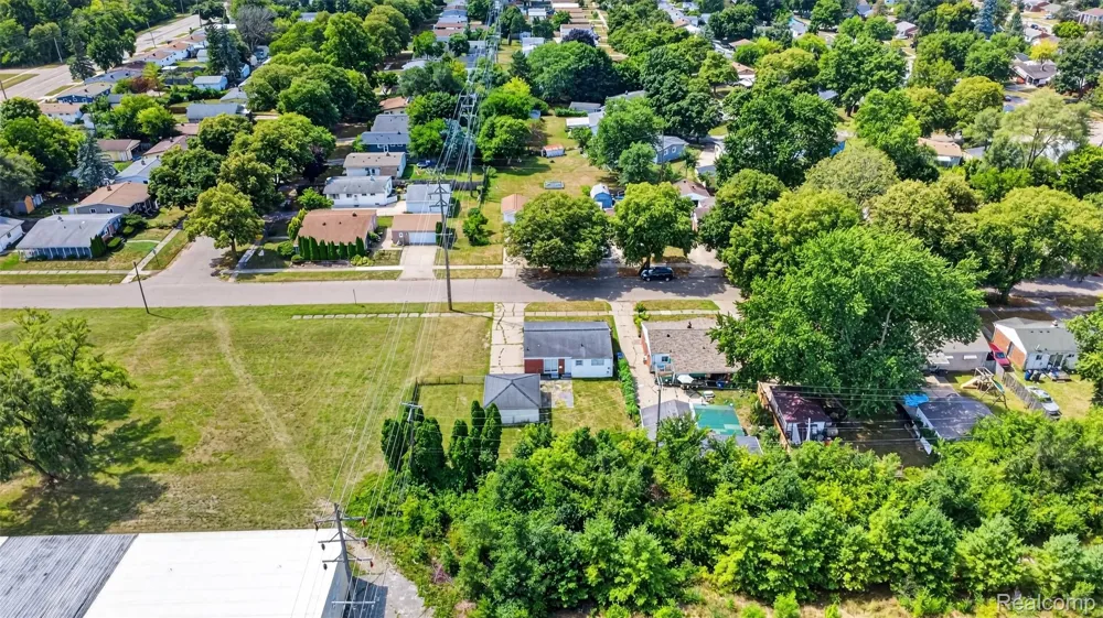 4509 Cheyenne Avenue Flint City, MI 48507