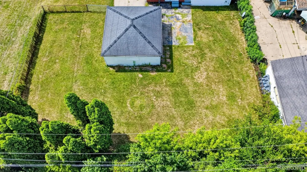 4509 Cheyenne Avenue Flint City, MI 48507