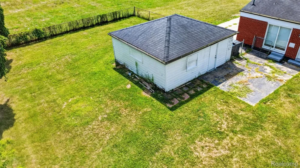 4509 Cheyenne Avenue Flint City, MI 48507