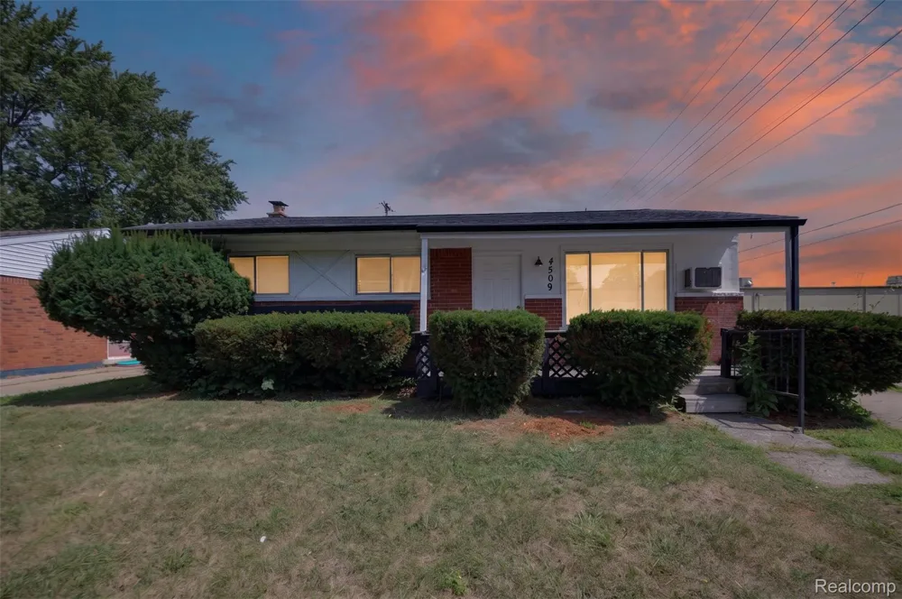4509 Cheyenne Avenue Flint City, MI 48507