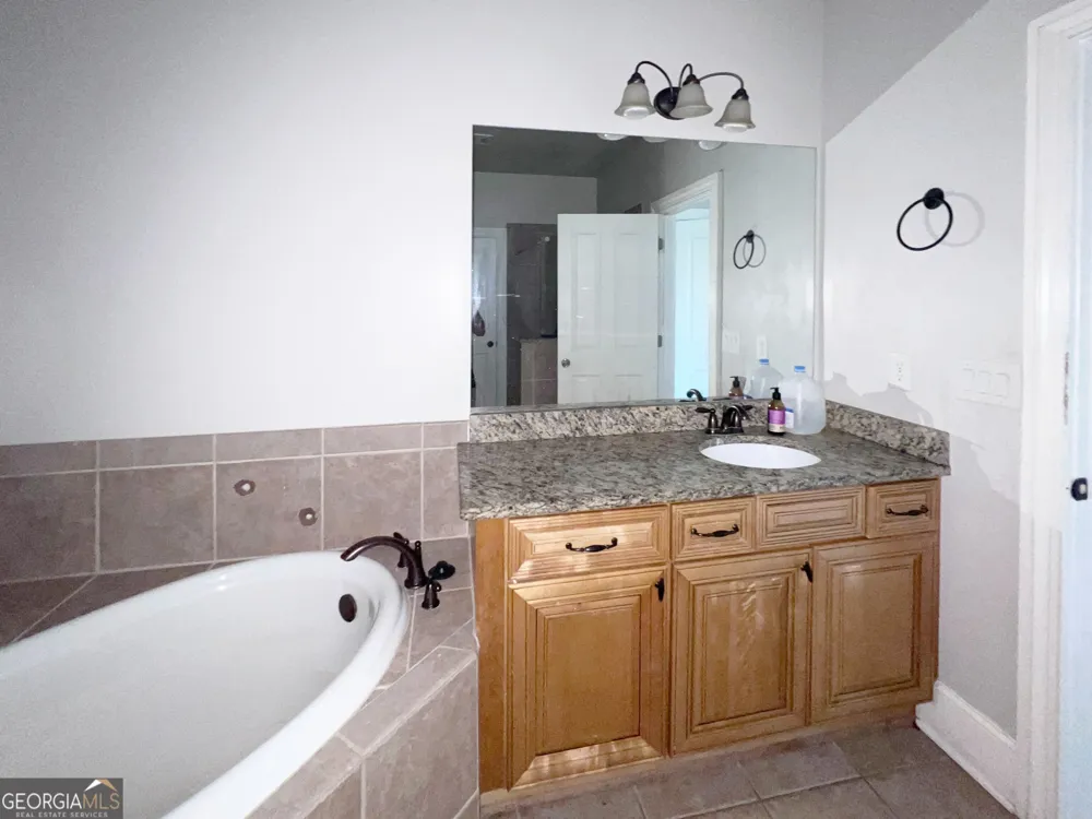 7945 Highland BLF Sandy Springs, GA 30328