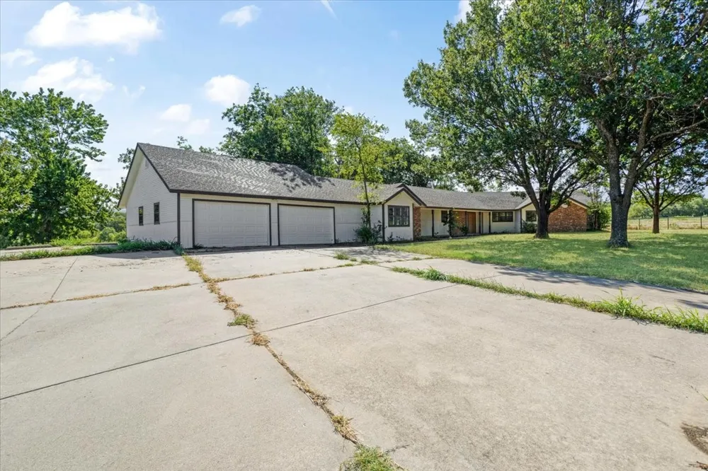 5292 Preston Road Denison, TX 75020