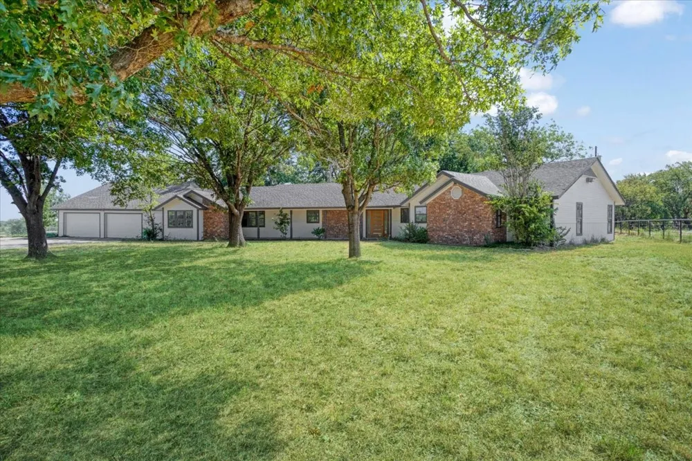5292 Preston Road Denison, TX 75020