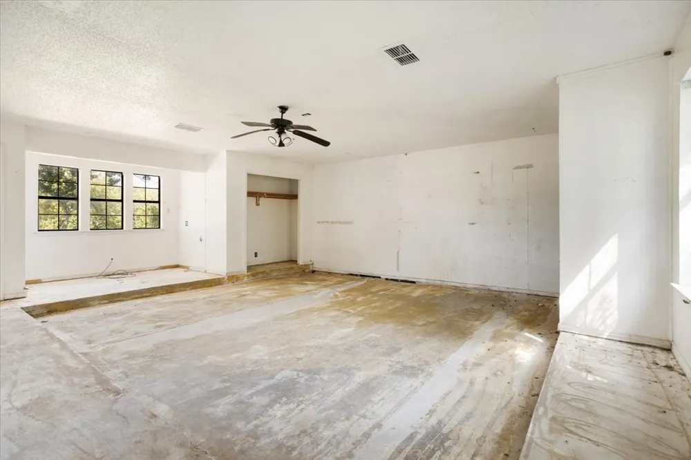 5292 Preston Road Denison, TX 75020
