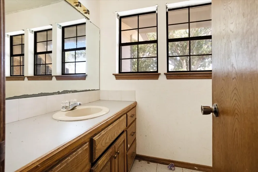 5292 Preston Road Denison, TX 75020
