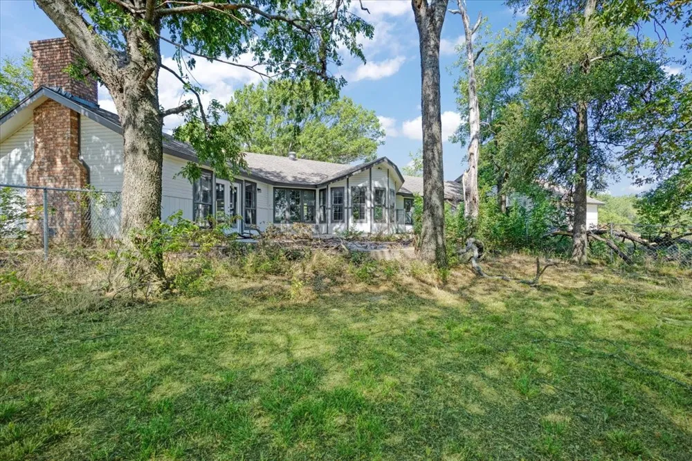5292 Preston Road Denison, TX 75020